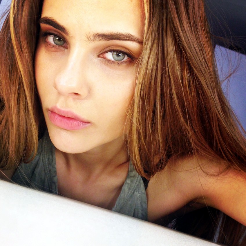 Lidia Vidrenko model green eyes