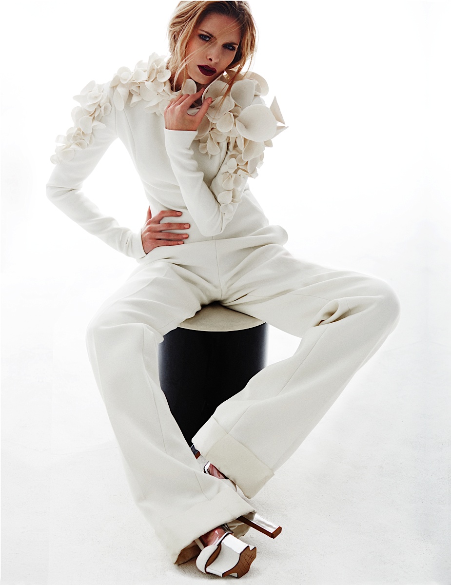 Anna Maria Olbrycht model high fashion photo